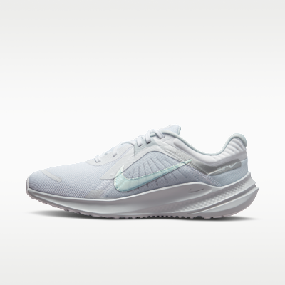 NIKE公式】ナイキ クエスト 5 ウィメンズ ロード ランニングシューズ